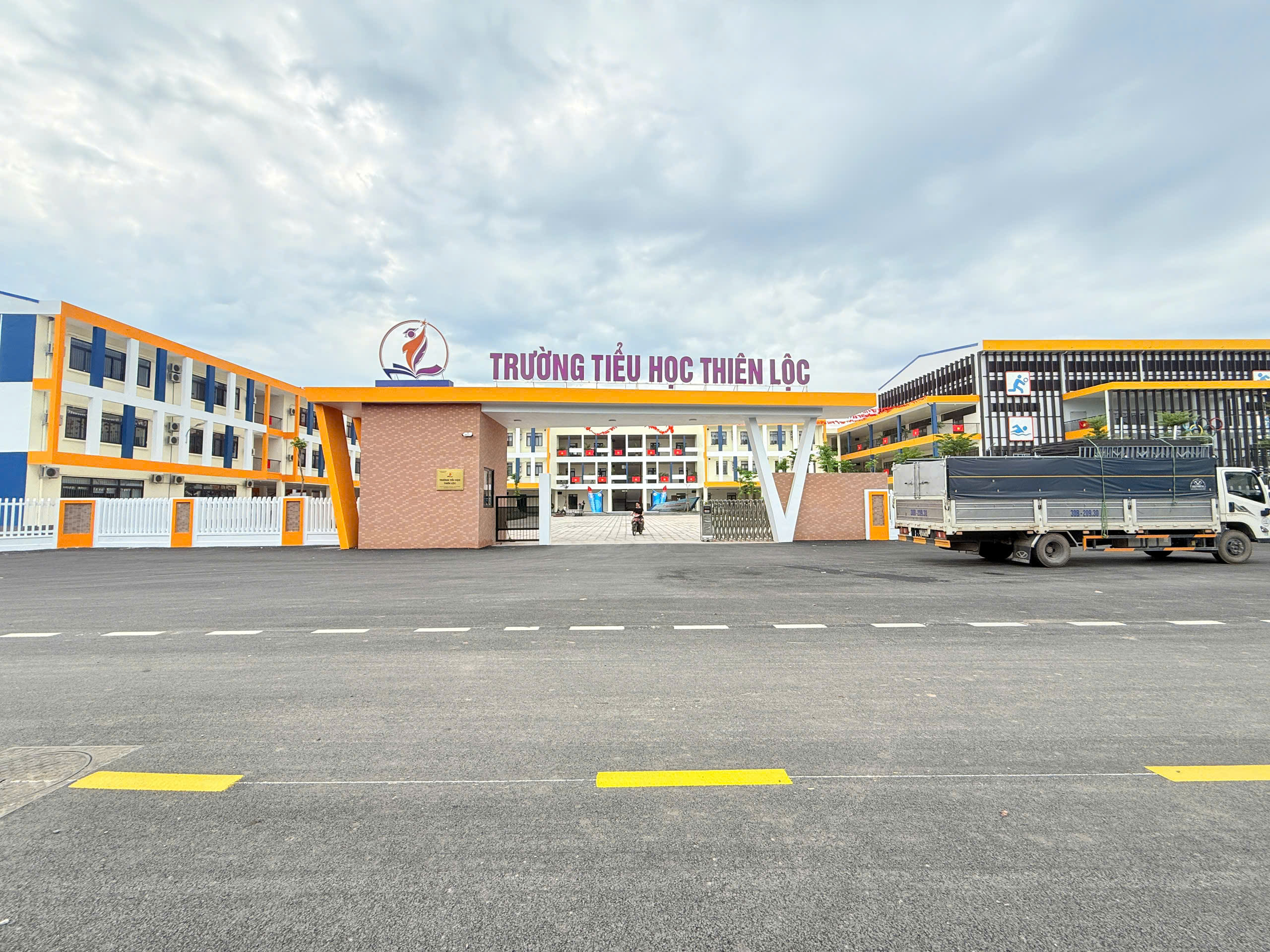 Thiết bị Trường Tiểu học Thiên Lộc 1