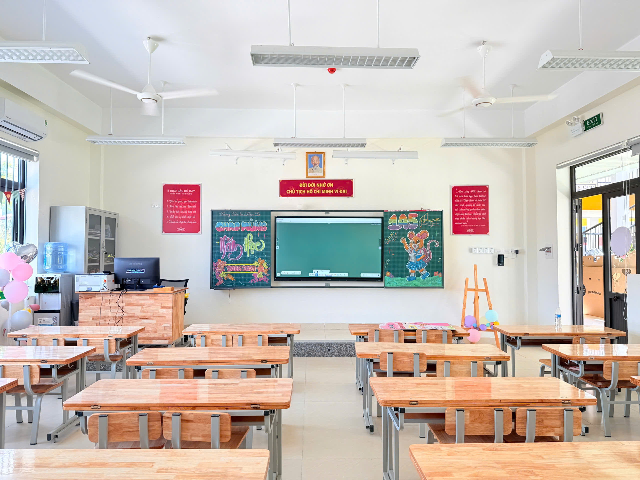 Thiết bị Trường Tiểu học Thiên Lộc 5